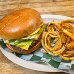 MURRAY'S BEST BURGER.