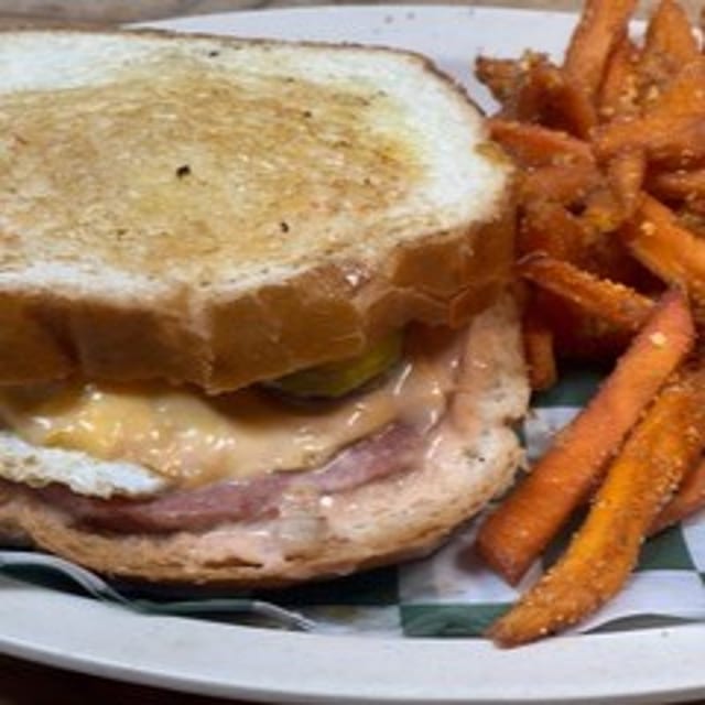 <MURRAY'S SMOKED BOLOGNA SANDWICH>.